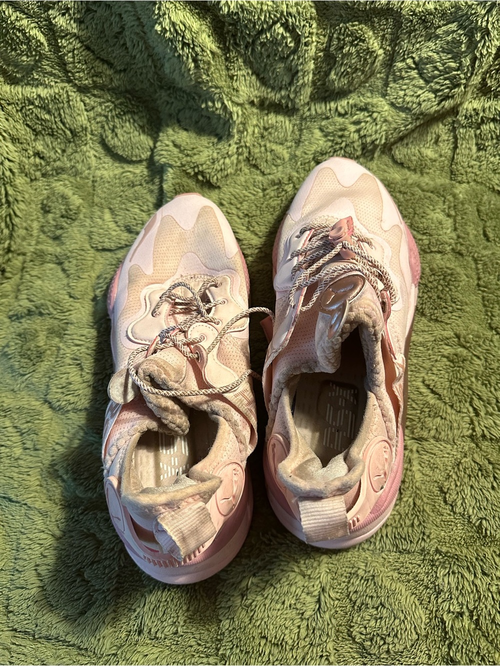 Women's Light Pink Athletic Sneakers - Cushioned Support